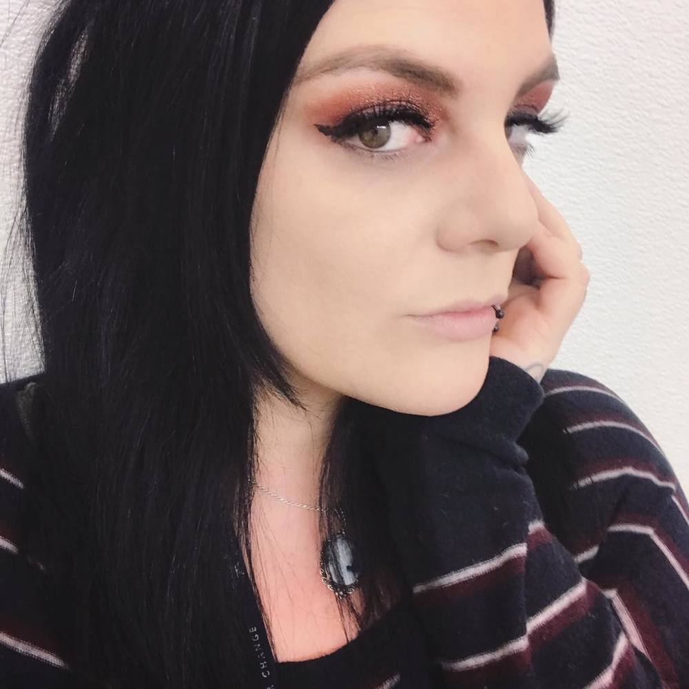 Meet your Posher, Melissa